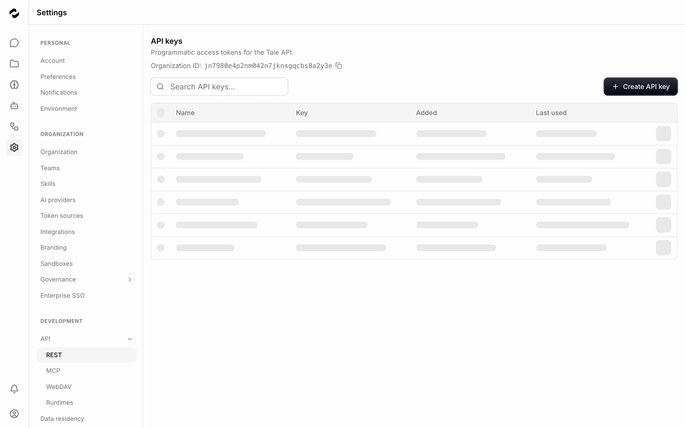 La page des paramètres des clés API REST avec un bouton Créer une clé API et une liste de clés vide.